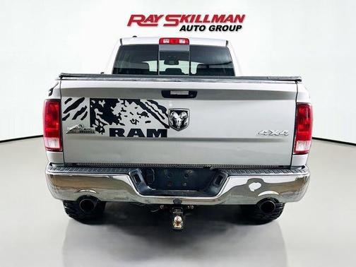 Bright Silver Clearcoat Metallic 2014 RAM 1500 SLT