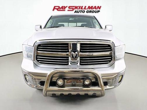 Bright Silver Clearcoat Metallic 2014 RAM 1500 SLT