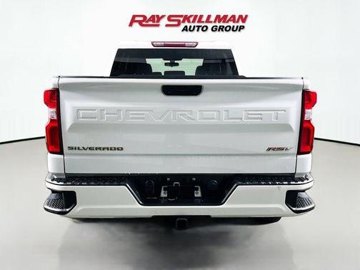 Summit White 2019 Chevrolet Silverado 1500 RST