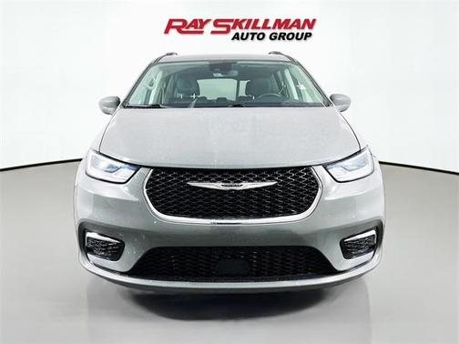 2021 Chrysler Pacifica Touring-L