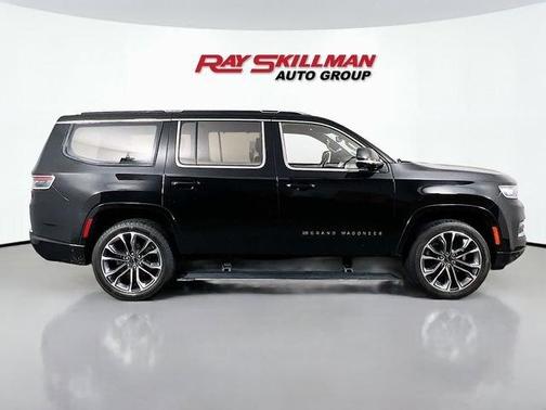 Diamond Black 2022 Jeep Grand Wagoneer Series III
