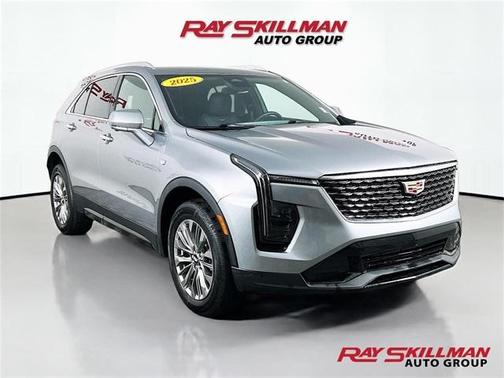 2025 Cadillac XT4 Premium Luxury