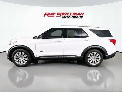 White Metallic 2022 Ford Explorer King Ranch