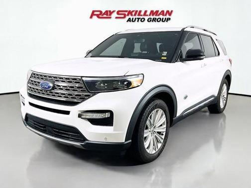 White Metallic 2022 Ford Explorer King Ranch
