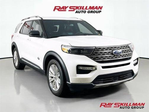 White Metallic 2022 Ford Explorer King Ranch