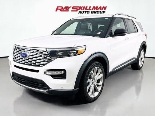 Star White 2022 Ford Explorer Platinum