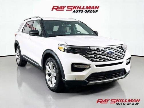 Star White 2022 Ford Explorer Platinum