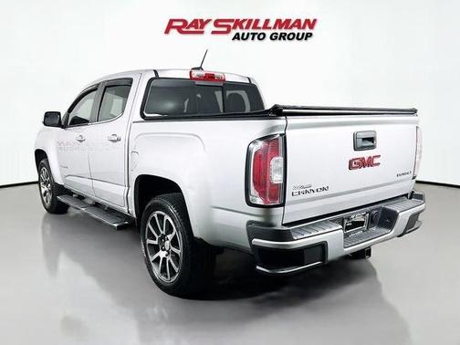 Quicksilver Metallic 2017 GMC Canyon Denali