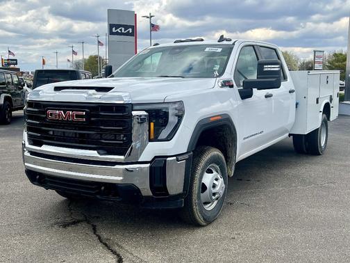 2025 GMC Sierra 3500 Pro