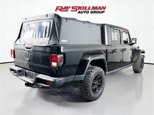 2022 Jeep Gladiator Sport