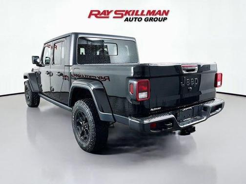 2022 Jeep Gladiator Sport