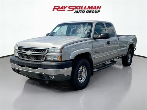 2005 Chevrolet Silverado 2500 LS H/D Extended Cab