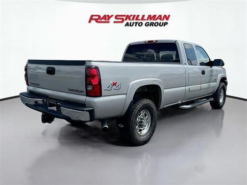 2005 Chevrolet Silverado 2500 LS H/D Extended Cab
