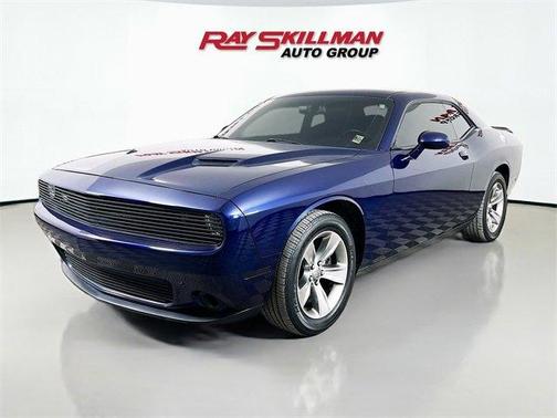 2016 Dodge Challenger SXT