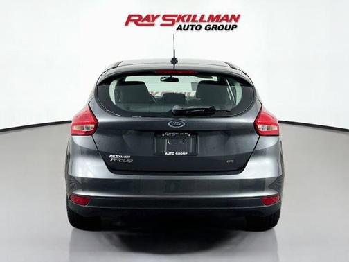 Magnetic Metallic 2018 Ford Focus SE