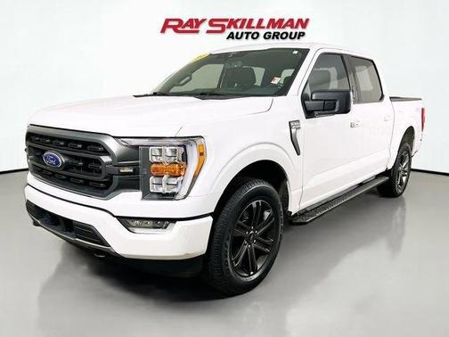 Oxford White 2021 Ford F-150 XLT
