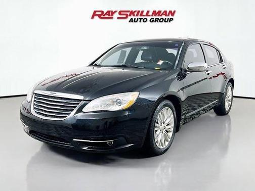 Black Clearcoat 2011 Chrysler 200 Limited