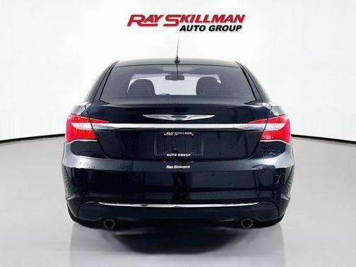 Black Clearcoat 2011 Chrysler 200 Limited