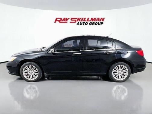 2011 Chrysler 200 Limited
