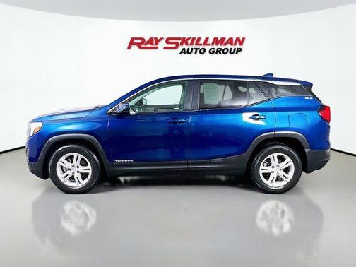 Blue Emerald Metallic 2021 GMC Terrain SLE