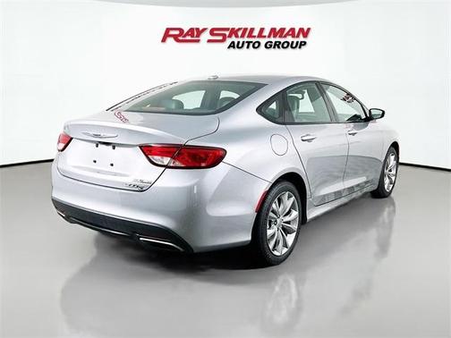 2016 Chrysler 200 S