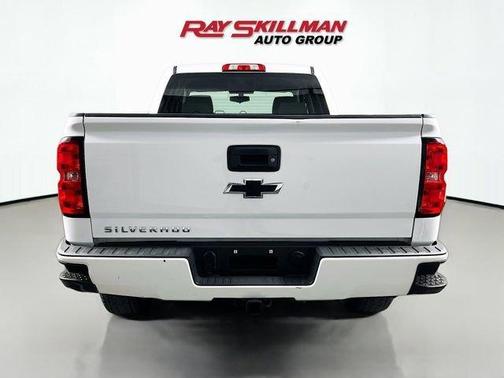 Summit White 2018 Chevrolet Silverado 1500 Custom