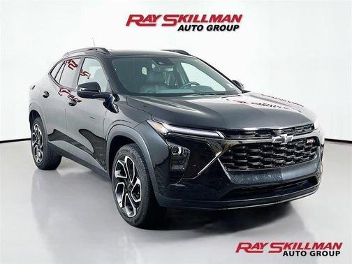 Mosaic Black Metallic 2025 Chevrolet Trax 2RS