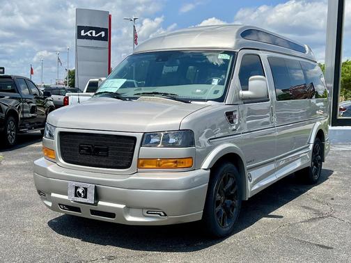 2025 GMC Savana 2500 Work Van