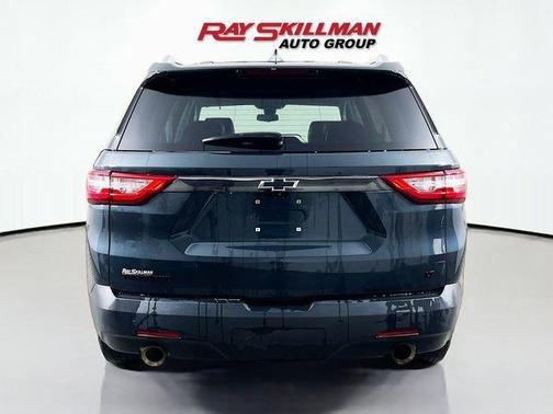 Graphite Metallic 2018 Chevrolet Traverse LT Leather