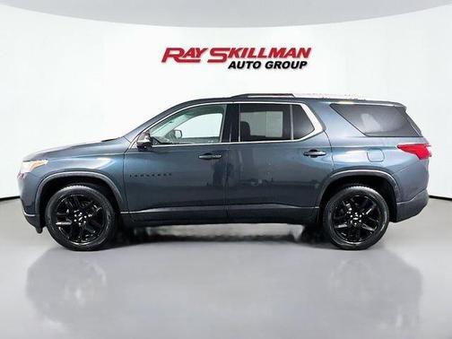 Graphite Metallic 2018 Chevrolet Traverse LT Leather