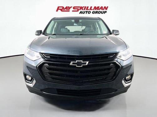 Graphite Metallic 2018 Chevrolet Traverse LT Leather
