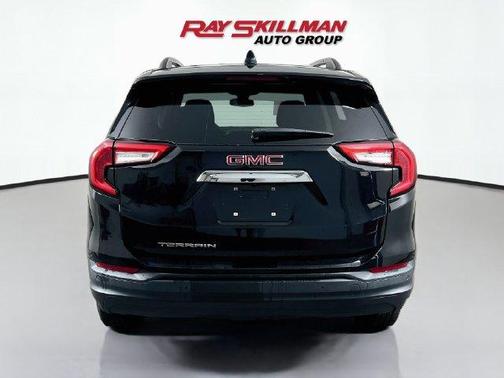 Ebony Twilight Metallic 2022 GMC Terrain SLE