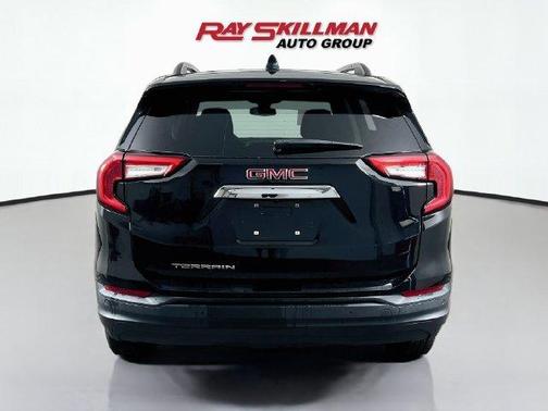 Ebony Twilight Metallic 2022 GMC Terrain SLE