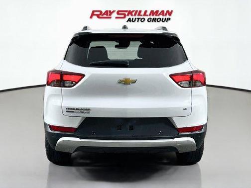 Summit White 2022 Chevrolet Trailblazer LT