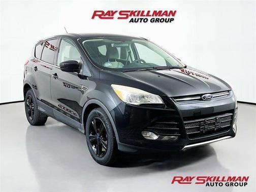 Tuxedo Black 2014 Ford Escape SE