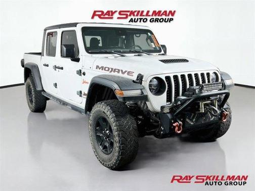 Bright White Clearcoat 2021 Jeep Gladiator Mojave
