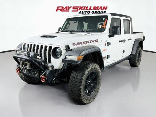 Bright White Clearcoat 2021 Jeep Gladiator Mojave