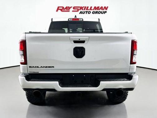 Bright White Clearcoat 2022 RAM 1500 Big Horn