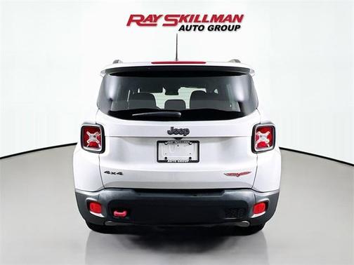 2016 Jeep Renegade Trailhawk