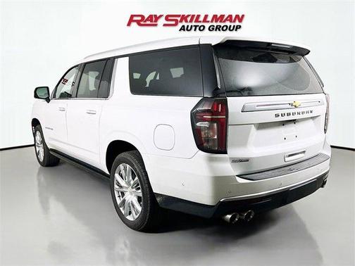 2023 Chevrolet Suburban High Country