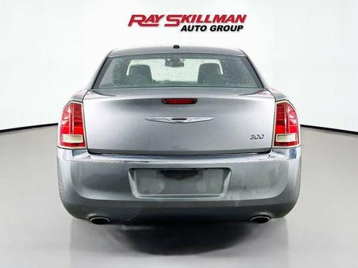 Tungsten Clearcoat Metallic 2011 Chrysler 300 Limited
