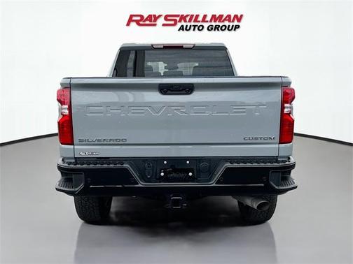 2024 Chevrolet Silverado 2500 Custom