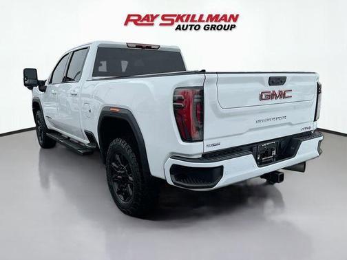2024 GMC Sierra 2500 AT4