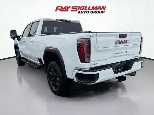 2024 GMC Sierra 2500 AT4