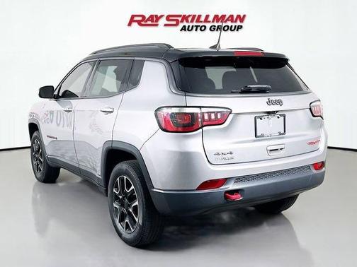 Billet Silver Metallic Clearcoat 2019 Jeep Compass Trailhawk