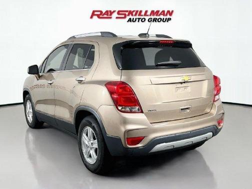 Sandy Ridge Metallic 2018 Chevrolet Trax LT