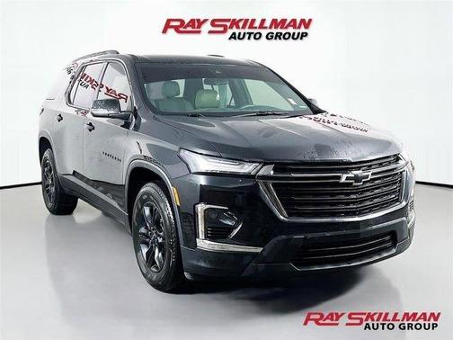 Black Metallic 2022 Chevrolet Traverse LS