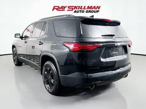 Black Metallic 2022 Chevrolet Traverse LS
