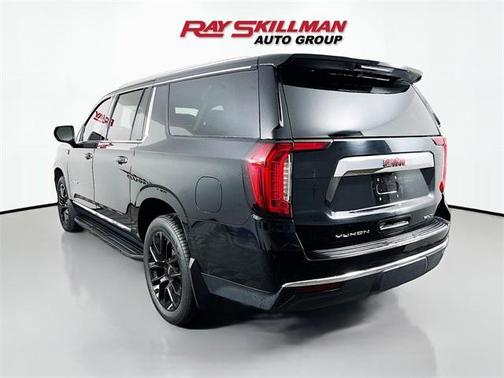 2022 GMC Yukon XL SLT