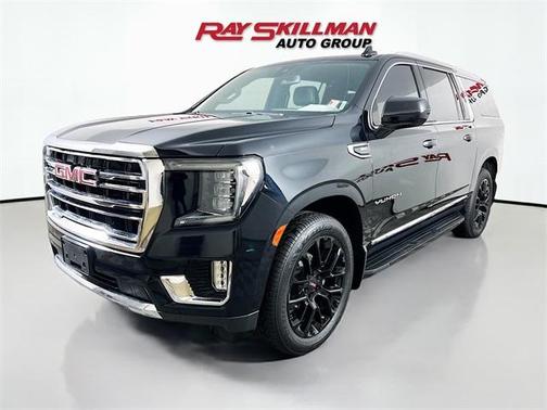 2022 GMC Yukon XL SLT